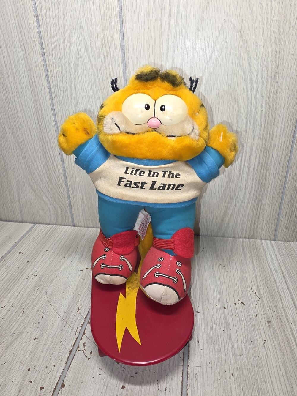 Vintage Garfield Plush Skateboard Life In The Fast Lane 1981 Stuffed Dakin